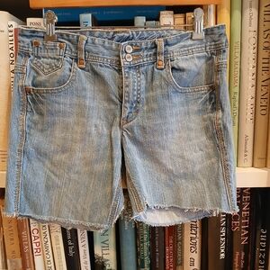 5/$25 Tommy Hilfiger Cut Off Jean Shorts Size 6